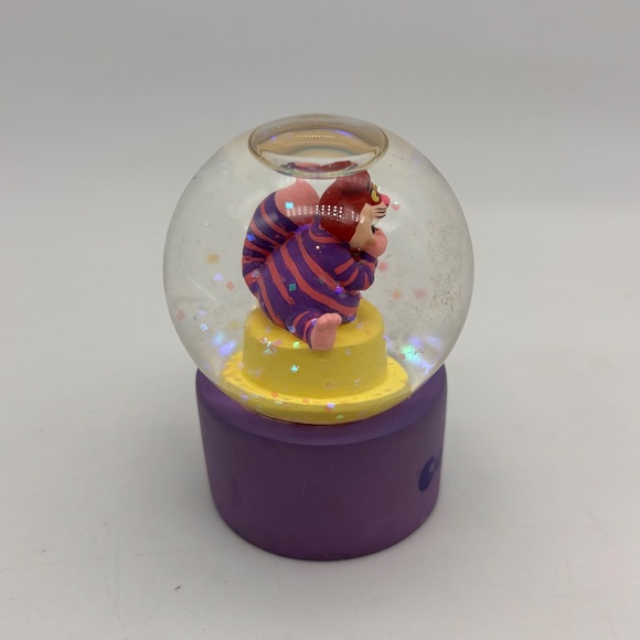Disney Alice in Wonderland Cheshire Cat 'Cool Cat' Mini Collectible Snow Globe - Picture 2 of 8